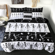 Load image into Gallery viewer, Skeleton Skull Coverlet