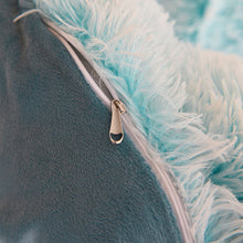 Load image into Gallery viewer, Fluffy Faux Mink &amp; Velvet Fleece Quilt Cover Set - Blue white