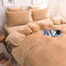 Load image into Gallery viewer, Velvet Fleece Quilt Cover Set - Camel