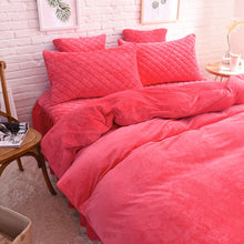 Load image into Gallery viewer, Velvet Fleece Quilt Cover Set - Rose
