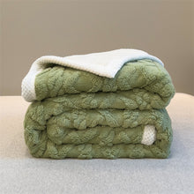 Load image into Gallery viewer, Pineapple Fleece Blanket - Green