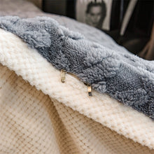 Load image into Gallery viewer, Pineapple Fleece Quilt Cover Set - Grey