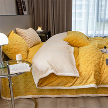 Load image into Gallery viewer, Pineapple Fleece Quilt Cover Set - Yellow