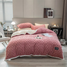 Load image into Gallery viewer, Pineapple Fleece Quilt Cover Set - Pink