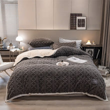 Load image into Gallery viewer, Pineapple Fleece Quilt Cover Set - Charcoal