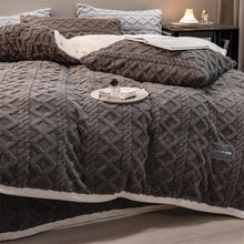Load image into Gallery viewer, Pineapple Fleece Quilt Cover Set - Charcoal