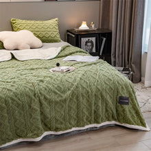 Load image into Gallery viewer, Pineapple Fleece Blanket - Green