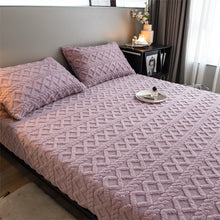Load image into Gallery viewer, Pineapple Fleece Fitted Sheet - Purple