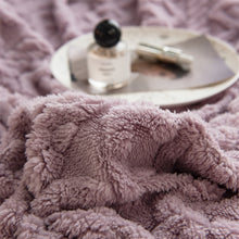 Load image into Gallery viewer, Pineapple Fleece Fitted Sheet - Purple