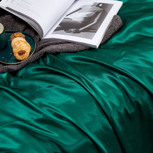 Load image into Gallery viewer, Satin Bedding Set - Royal Green