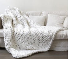 Load image into Gallery viewer, Chunky Hand Knitted Throw - Many colours