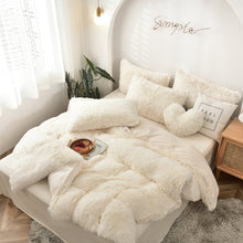 Load image into Gallery viewer, Fluffy Faux Mink &amp; Velvet Fleece Quilt Cover Set - Cream