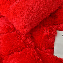 Load image into Gallery viewer, Fluffy Faux Mink &amp; Velvet Fleece Quilt Cover Set - Vivid Red