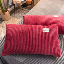 Load image into Gallery viewer, Soft Corduroy Velvet Fleece Quilt Cover Set - Grey Rose Fantasy