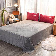 Load image into Gallery viewer, Soft Corduroy Velvet Fleece Quilt Cover Set - Grey Rose Fantasy