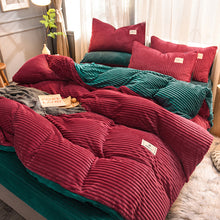 Load image into Gallery viewer, Soft Corduroy Velvet Fleece Quilt Cover Set - Green Rose Fantasy