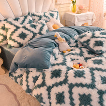 Load image into Gallery viewer, Fluffy Faux Mink &amp; Velvet Fleece Quilt Cover Set - Diamond