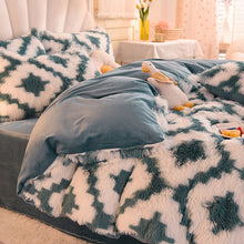 Load image into Gallery viewer, Fluffy Quilt Comforter - Marble &amp; Animal Print Colours