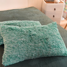 Load image into Gallery viewer, Fluffy Faux Mink &amp; Velvet Fleece Quilt Cover Set - Green White