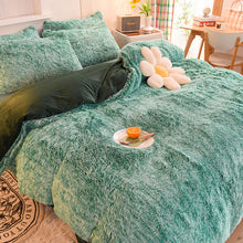 Load image into Gallery viewer, Fluffy Faux Mink &amp; Velvet Fleece Quilt Cover Set - Green White