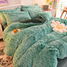Load image into Gallery viewer, Fluffy Faux Mink &amp; Velvet Fleece Quilt Cover Set - Green White