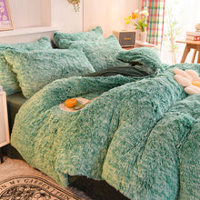 Load image into Gallery viewer, Fluffy Faux Mink &amp; Velvet Fleece Quilt Cover Set - Green White