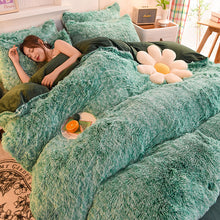 Load image into Gallery viewer, Fluffy Faux Mink &amp; Velvet Fleece Quilt Cover Set - Green White