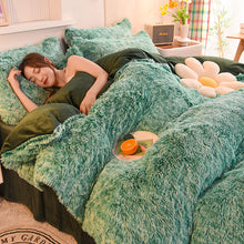 Load image into Gallery viewer, Fluffy Faux Mink &amp; Velvet Fleece Quilt Cover Set - Green White