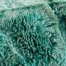 Load image into Gallery viewer, Fluffy Faux Mink &amp; Velvet Fleece Quilt Cover Set - Green White