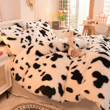 Load image into Gallery viewer, Fluffy Faux Mink &amp; Velvet Fleece Quilt Cover Set - Cow