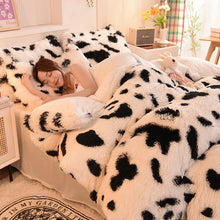 Load image into Gallery viewer, Fluffy Faux Mink &amp; Velvet Fleece Quilt Cover Set - Cow