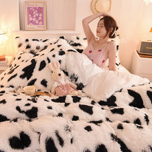 Load image into Gallery viewer, Fluffy Faux Mink &amp; Velvet Fleece Quilt Cover Set - Cow