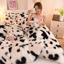 Load image into Gallery viewer, Fluffy Faux Mink &amp; Velvet Fleece Quilt Cover Set - Cow