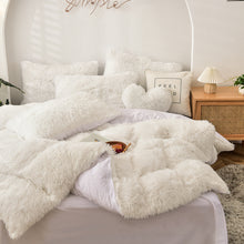 Load image into Gallery viewer, Fluffy Faux Mink &amp; Velvet Fleece Quilt Cover Set - Pure White