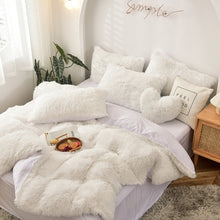 Load image into Gallery viewer, Fluffy Faux Mink &amp; Velvet Fleece Quilt Cover Set - Pure White