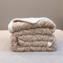 Load image into Gallery viewer, Pineapple Fleece Blanket - Camel