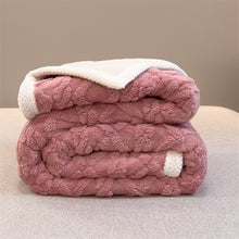 Load image into Gallery viewer, Pineapple Fleece Blanket - Pink