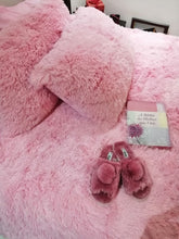 Load image into Gallery viewer, Fluffy Cushions and Pillowcases