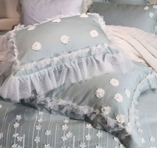 Load image into Gallery viewer, Floret Bedding Set II