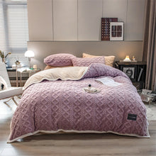 Load image into Gallery viewer, Pineapple Fleece Quilt Cover Set - Purple