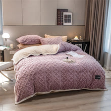 Load image into Gallery viewer, Pineapple Fleece Quilt Cover Set - Purple