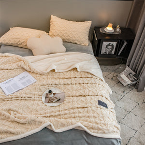 Pineapple Fleece Blanket - Khaki