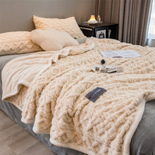 Load image into Gallery viewer, Pineapple Fleece Blanket - Khaki
