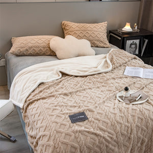 Pineapple Fleece Blanket - Camel