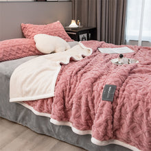 Load image into Gallery viewer, Pineapple Fleece Blanket - Pink