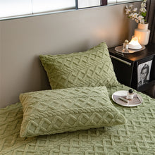 Load image into Gallery viewer, Pineapple Fleece Fitted Sheet - Green