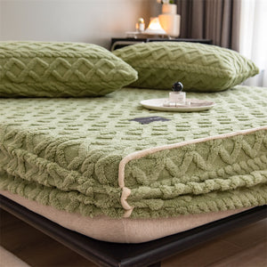 Pineapple Fleece Fitted Sheet - Green