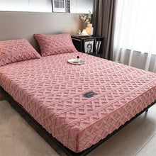 Load image into Gallery viewer, Pineapple Fleece Fitted Sheet - Pink