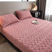 Load image into Gallery viewer, Pineapple Fleece Fitted Sheet - Pink
