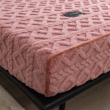 Load image into Gallery viewer, Pineapple Fleece Fitted Sheet - Pink